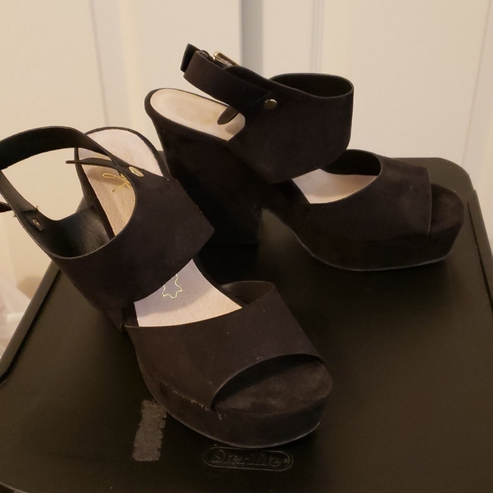 Black chunky heels